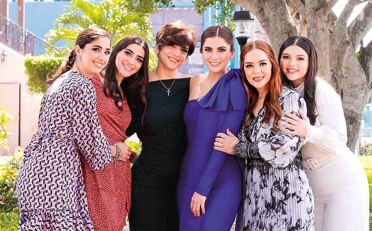 Ana Lucía Madero, Daniela madero, Martha Herrera, Martha María Madero, Lorena Lavín y Lorena Morán / Foto: José Chang