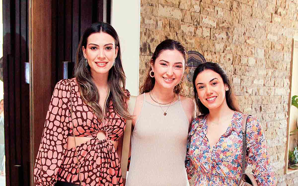 Alejandra Alvarado, Yassel Silva e Ivonne Díaz / Foto: José Chang