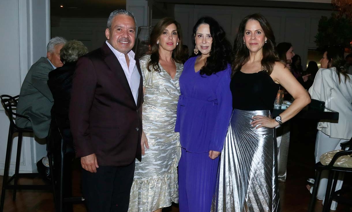 José Luis Chávez, Irma García, Tere Cavazos y Dora Martínez
