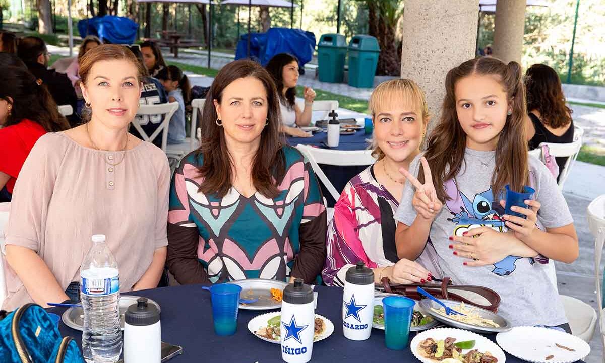 Lucy Dykasova, Fernanda Álvarez, Mariana Ruiz y Pily Ruiz