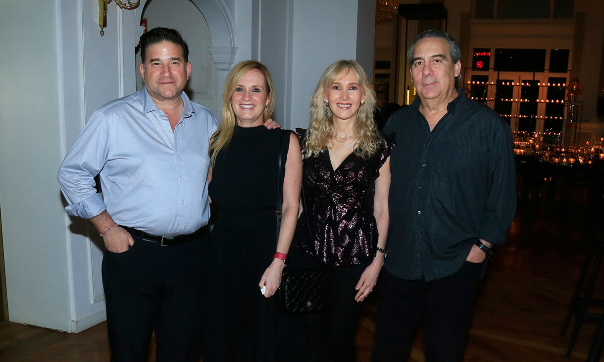 Carlos García, Maru Ruiz de García, Lorena Gutiérrez de Garza y Alberto Garza