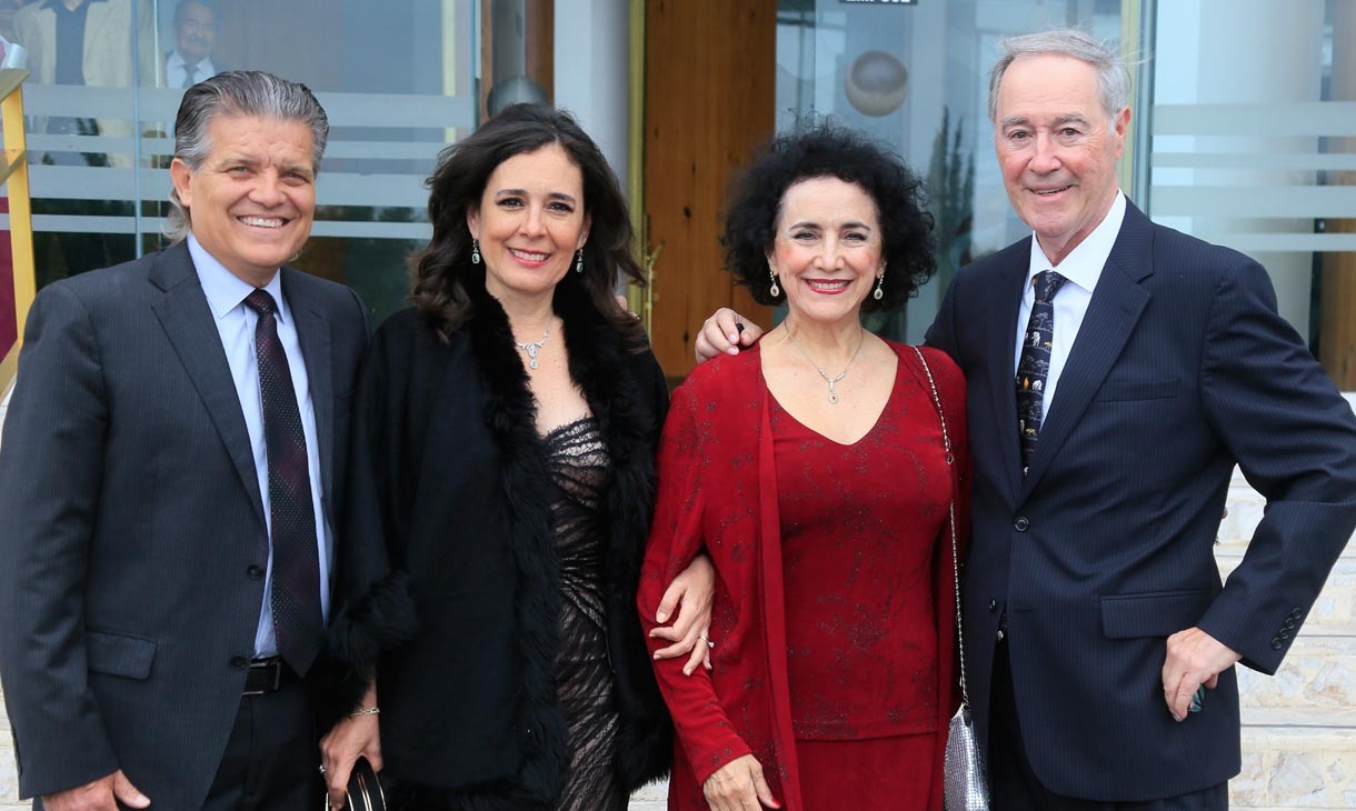 David Martínez, Alejandra Martínez, Paulina Treviño de Morales y Jaime Morales