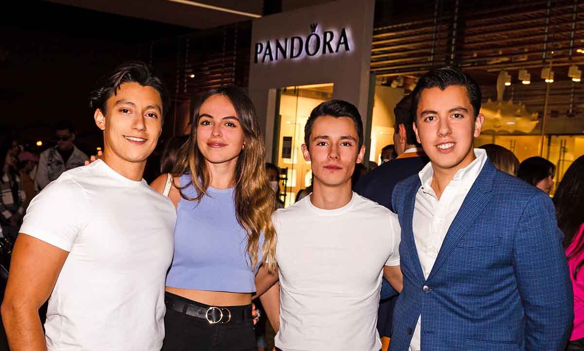 Jordi Cañedo, Pamela Dabdoub, Ferrán Cañedo  y Rafa Cañedo