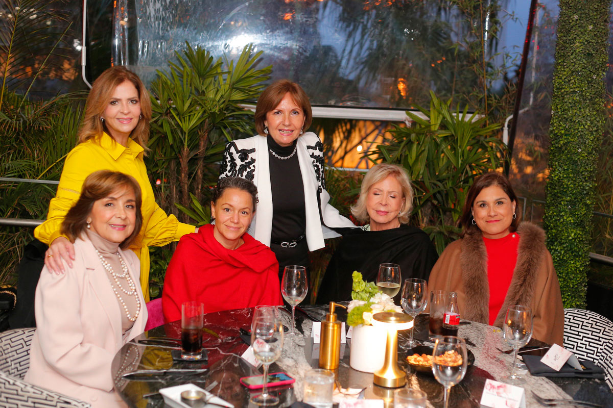 Gabriela Balboa, Aline De la Grange, Nidia de Ramón, Dora Silvia Rodríguez y Anette Rojas