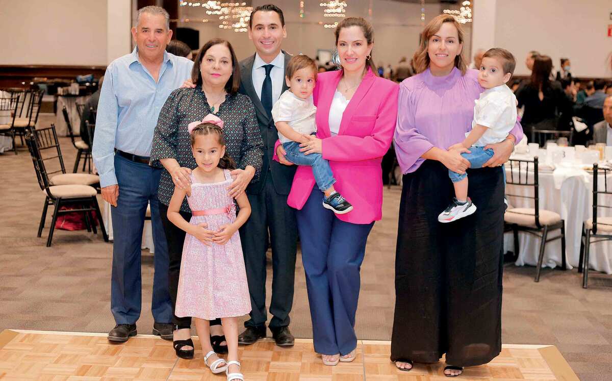 Luis Susarrey junto a su familia. Fotos: Daniel Saldívar
