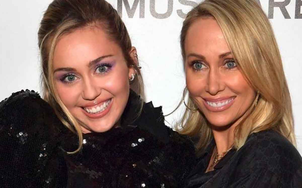 Miley y Tish Cyrus (Foto: Viajar con música)
