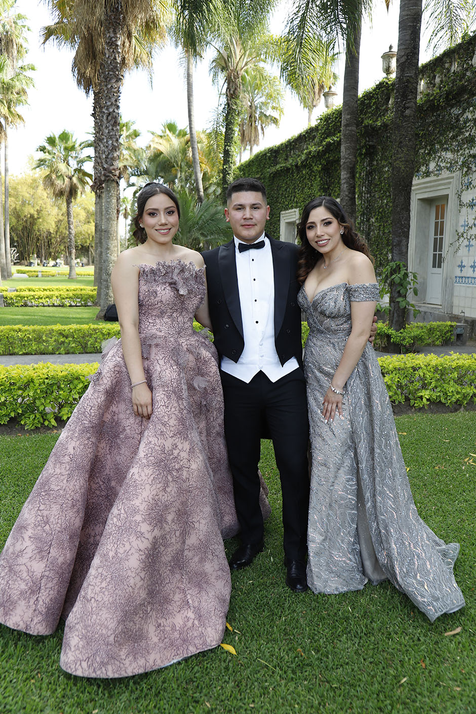 05 Jenny Magaña, Ismael Magaña y Sonia Magaña