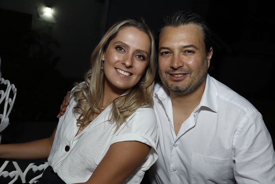 Malú Meza y Enrique Ladrón de Guevara