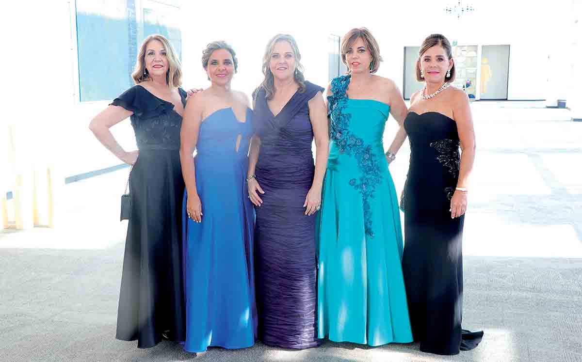 Norma Espada, Neno Schekaibán, Mabel Quintanilla, Marycarmen Espada y Martha Treviño / Foto: Dennis Hernández