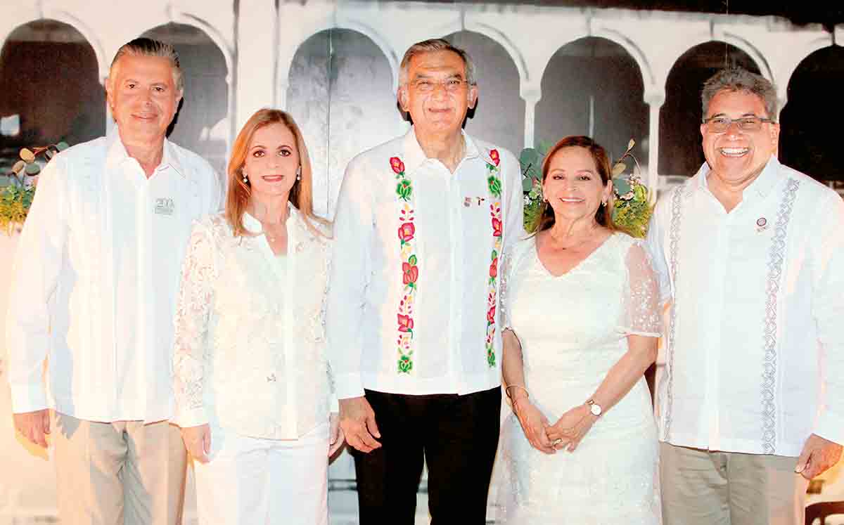 Jesús Nader, Aída Feres, Américo Villarreal, Rosa Irma Luque Y Armando Martínez / Foto: José Chang