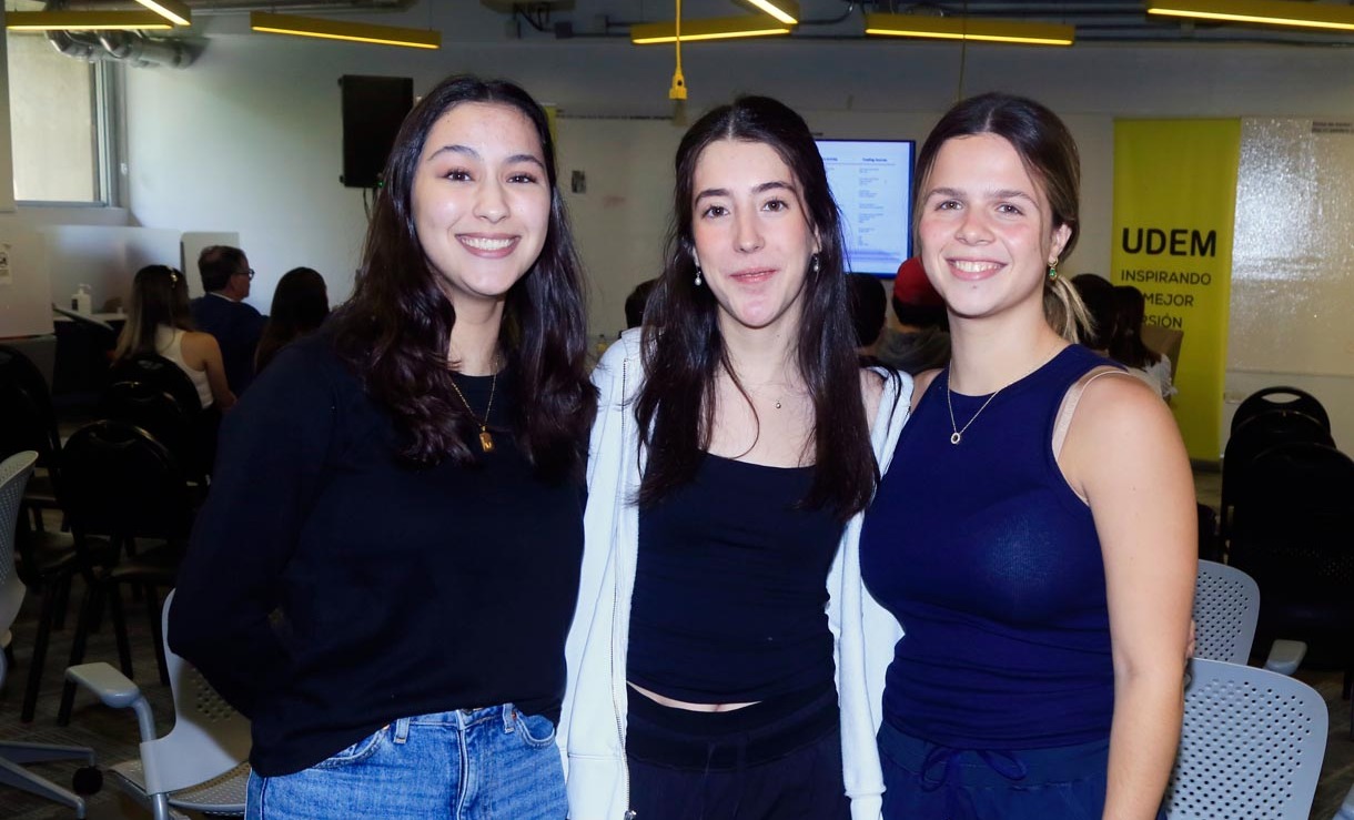Miranda García, Mariana De la Garza y Dania González