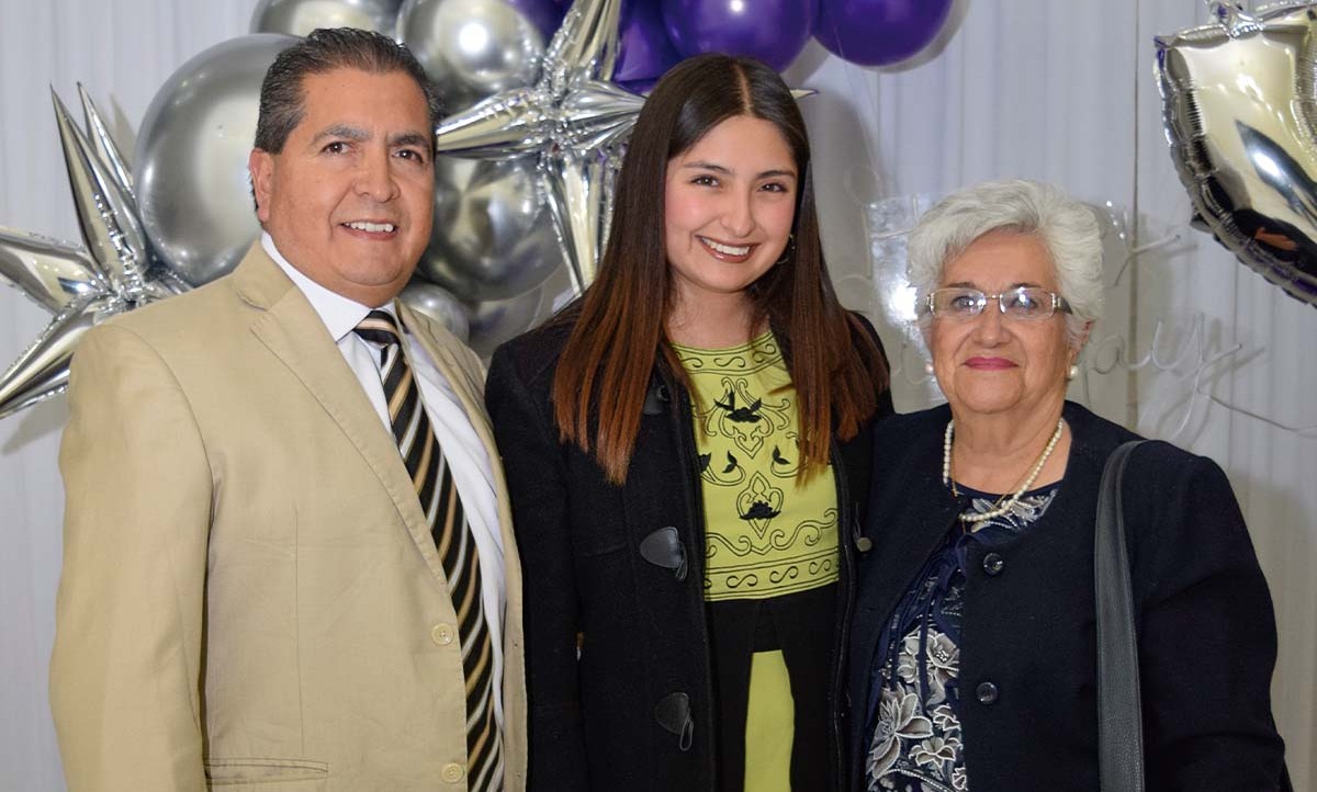 Ernesto Hidalgo, Paola Hidalgo y Bety Lozano