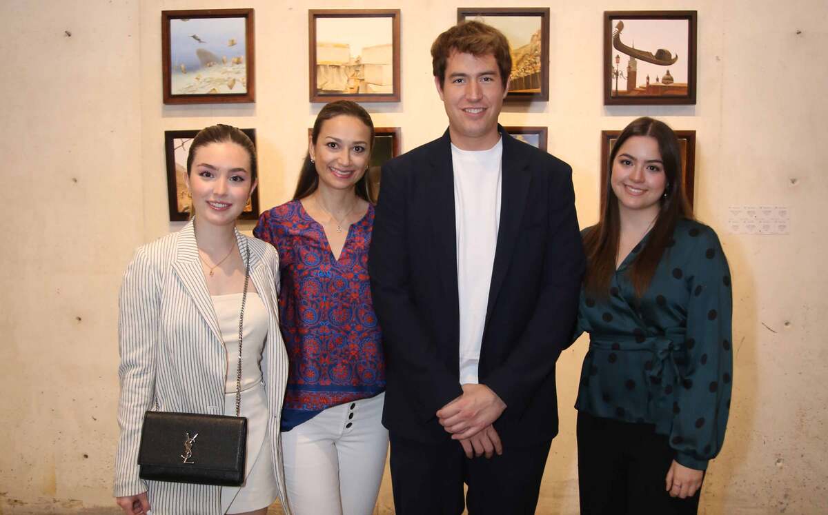 Cordelia Serrato, Tania Chavira, Carlos Villarreal y Ana Lucía Páez