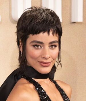 Esmeralda Pimentel brilla con vestido negro en premiere de Montecristo (Instagram)