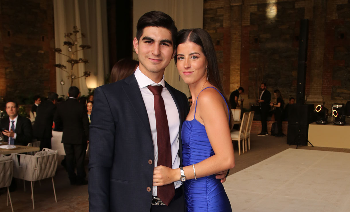 Eugenia Martínez y Balbina Camargo