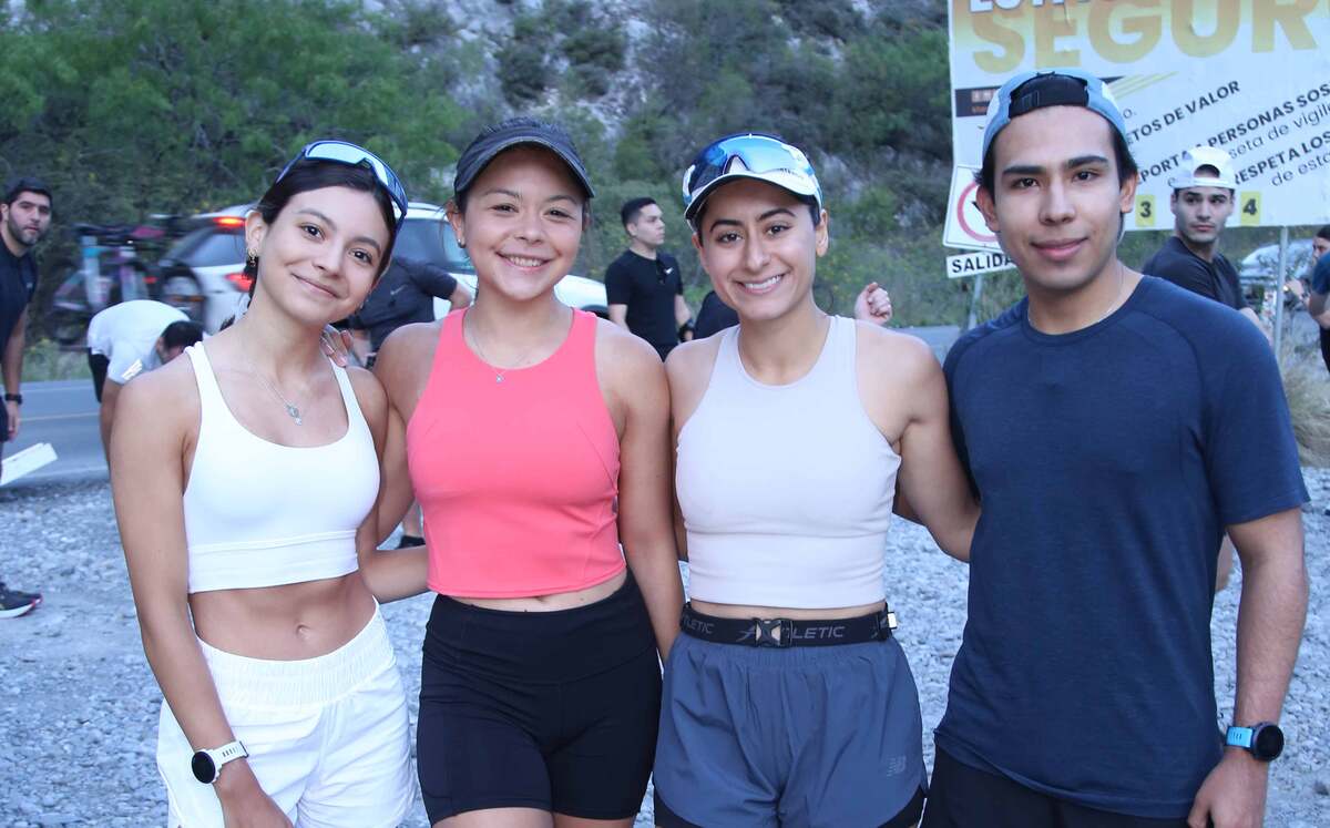Ximena Serrano, Andrea Serrano, Ana Mendoza y Mauricio García