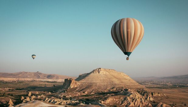 Vuelo en globo aerostático de Teotihuacán: precio y riesgos (Foto: Francesco Ungaro en Pexels)