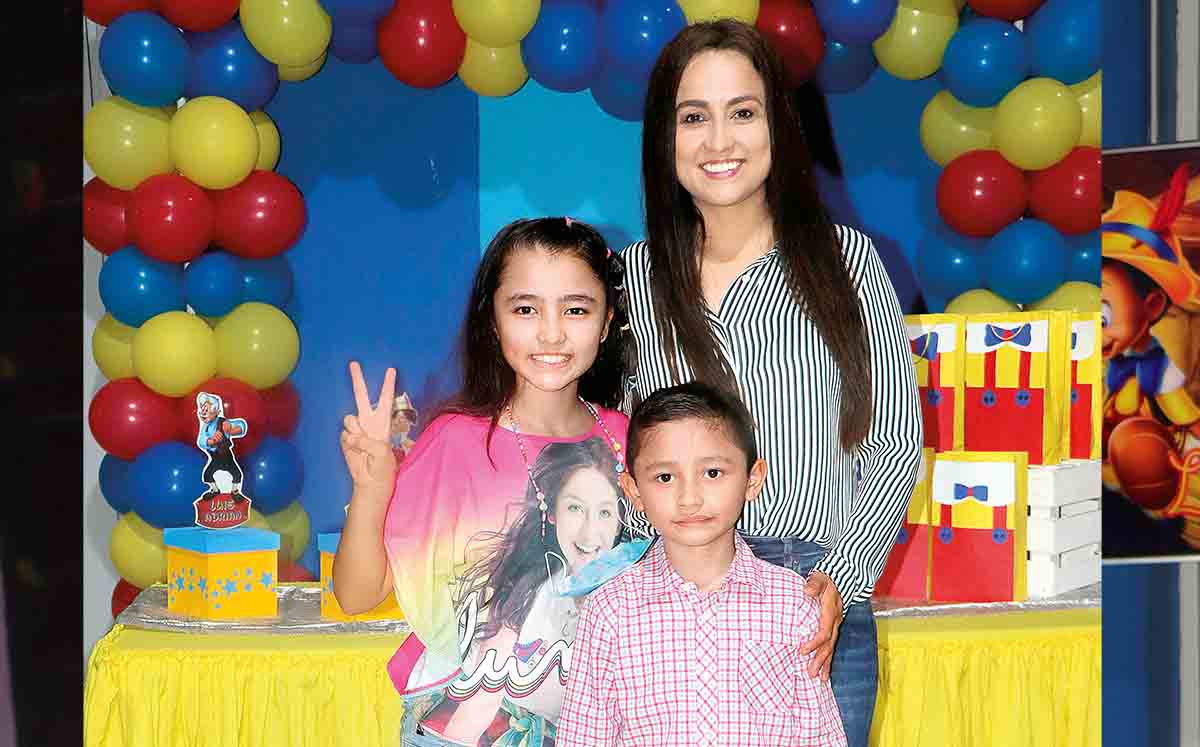Isabella Luna , Marquitos Luna y Cynthia Cervantes / Foto: Dennis Hernández
