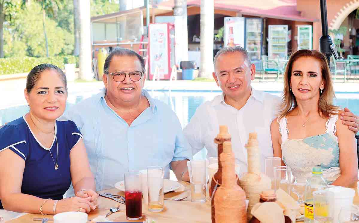 Fernanda de rangel, Juan Rangel, Héctor Nuñez y Nora Mejia / Foto: Dennis Hernández