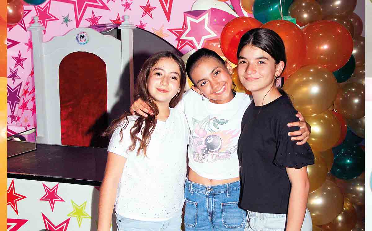 Luciana Gutiérrez Camila Hidalgo y Elisa Salazar / Foto: José Chang