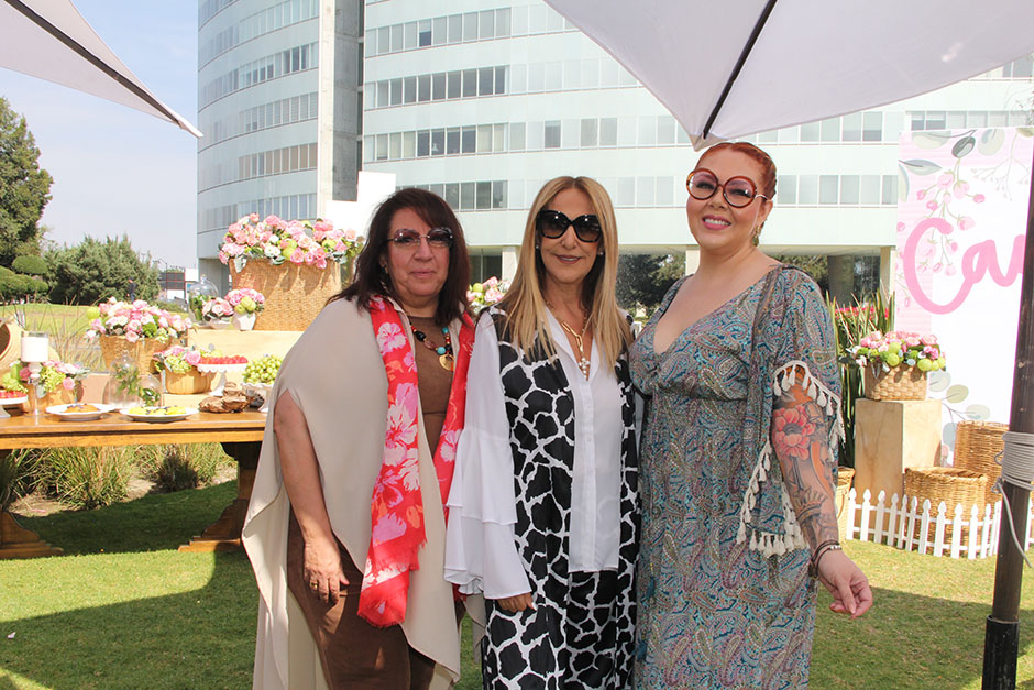 Lucrecia Ramírez, Gaby Enríquez y Coco Zaragoza.