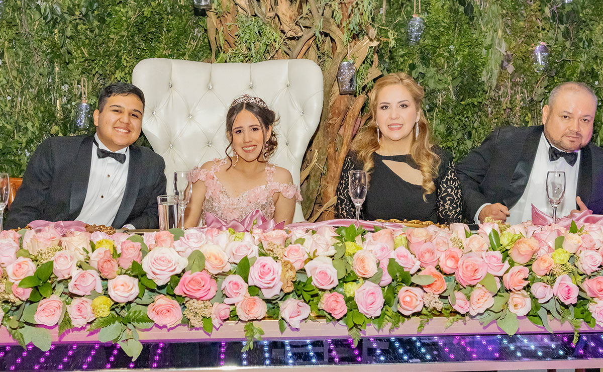 Sammy festejó sus XV en Salón Shanti