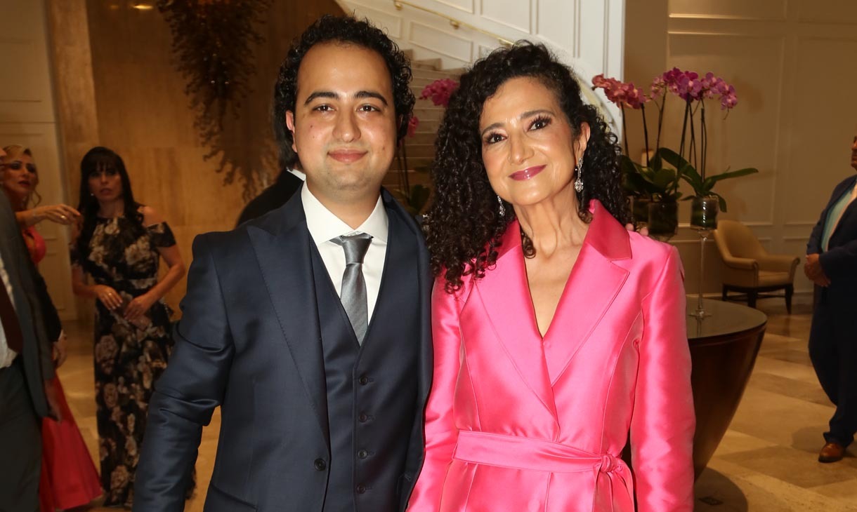 MAMÁ DEL NOVIO. Amir Jamali y Sofía Giacoman