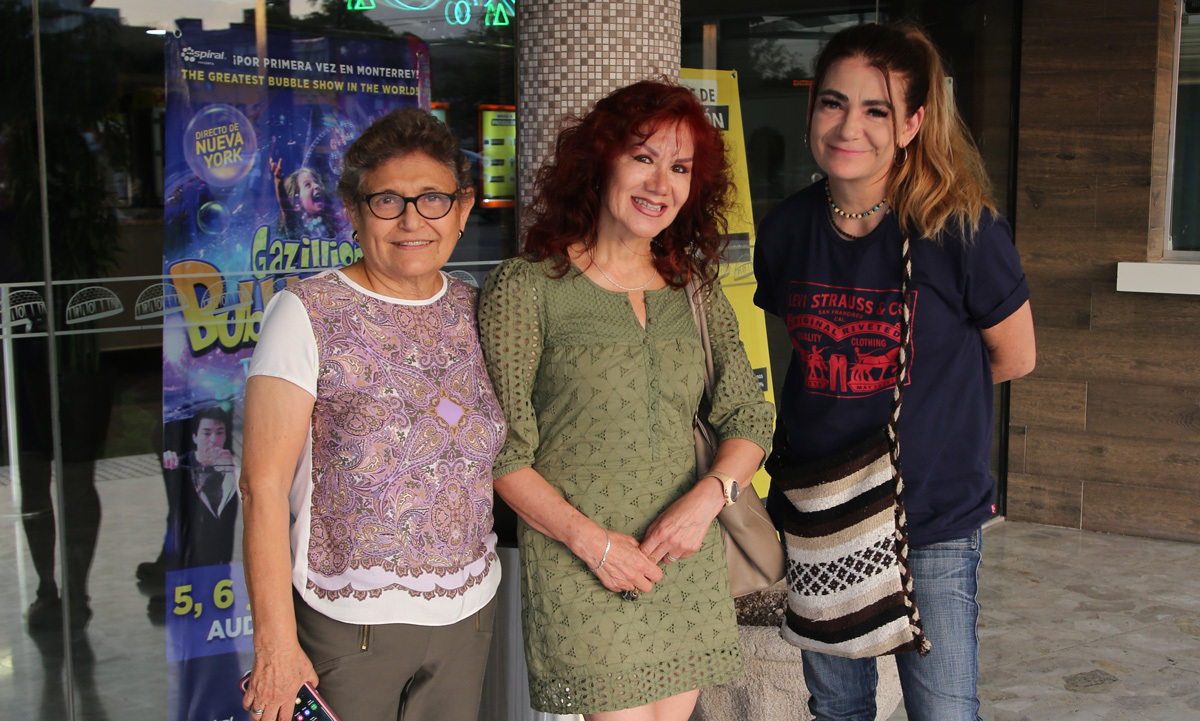 Martha Letica Bazán, Rebeca Méndez y Macarena Fernández / Foto: Roberto Alvarado