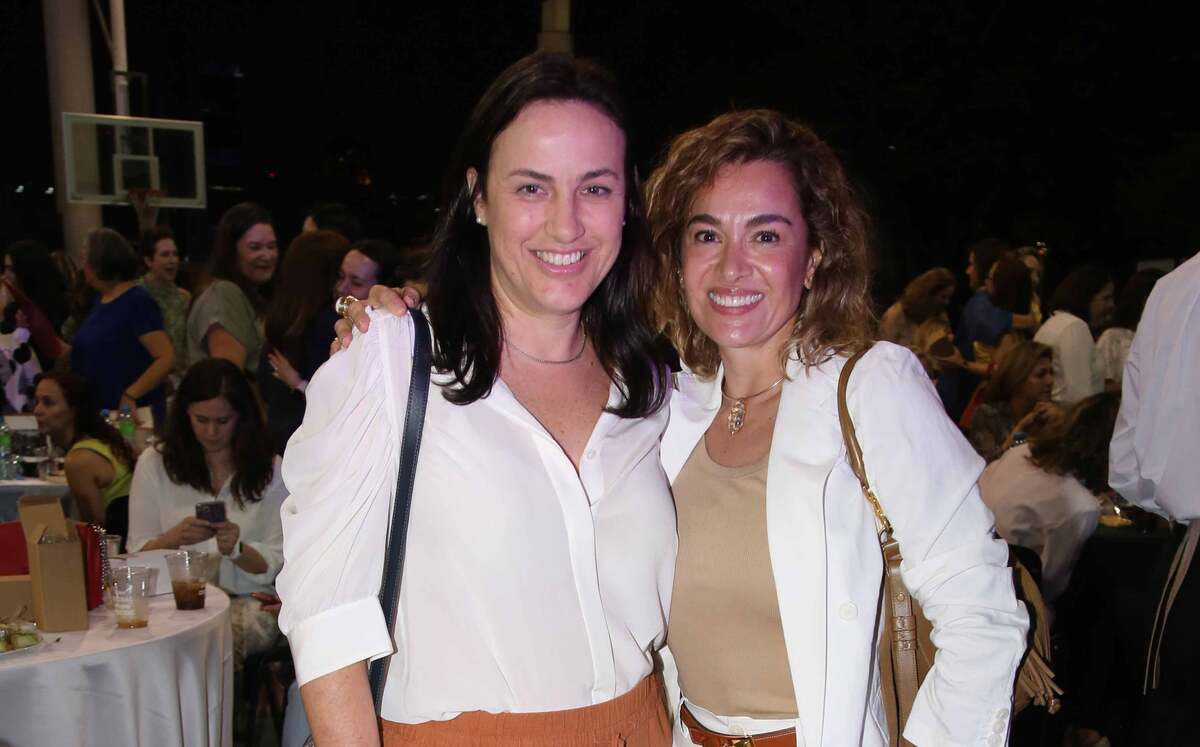 Bertha Zambrano y Gabriela Romero