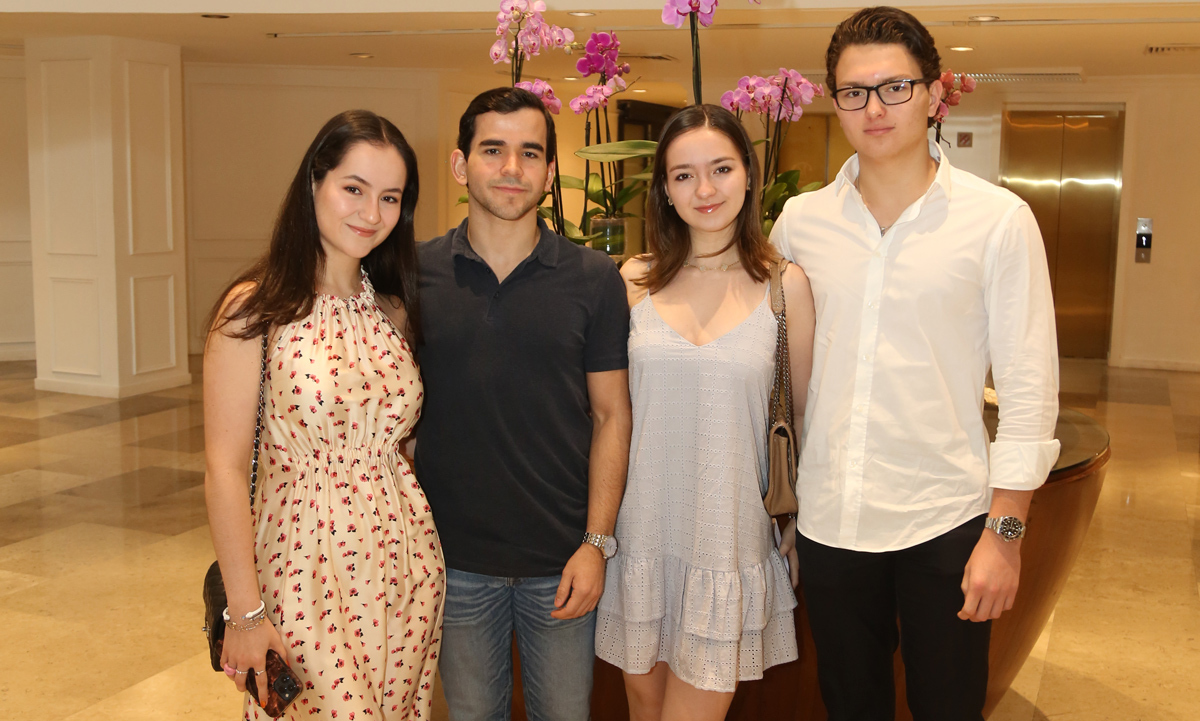 Eugenia Von Rossum, Pablo Redondo, Ivanna Von Rossum y Alejandro Von Rossum / Foto: Roberto Alvarado