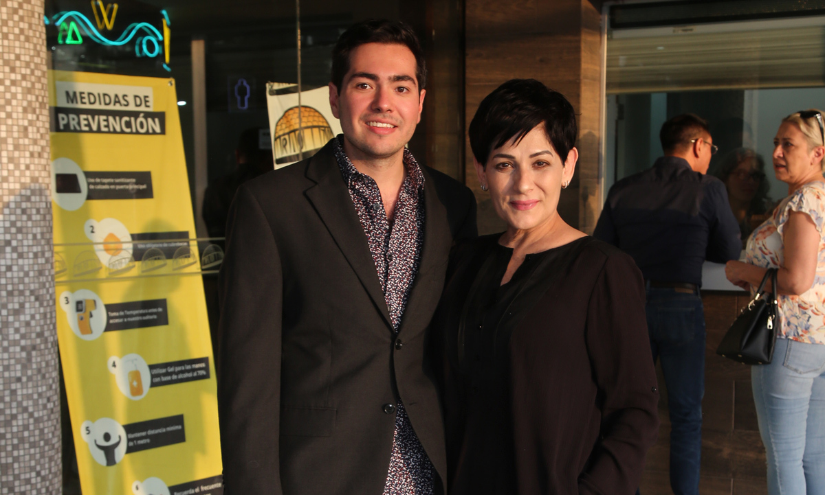 Arturo González y Ale Álvarez / Foto: Roberto Alvarado