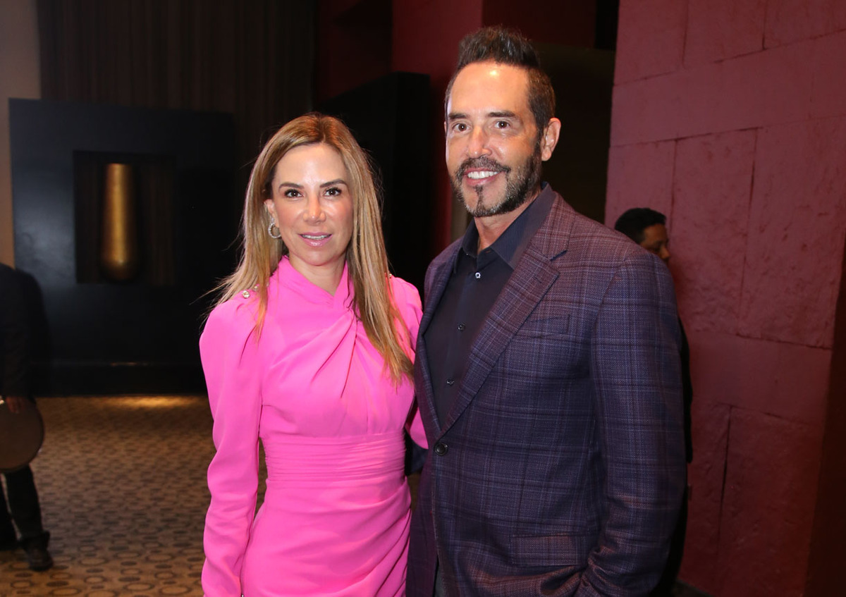 Gaby Beltrán de De la Garza y Ana Elena Peña