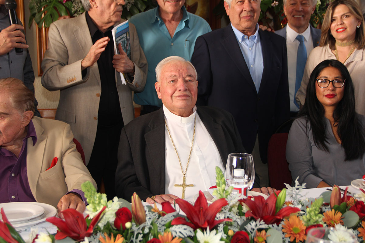 01 Juan Sandoval Íñiguez