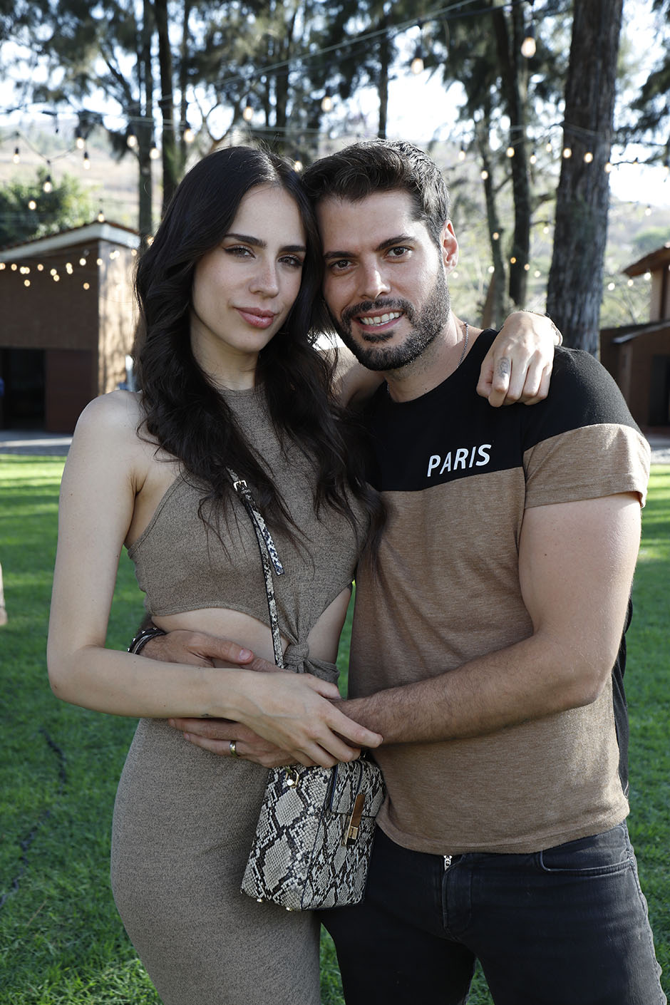 Karina Alberu y Erik Sandoval