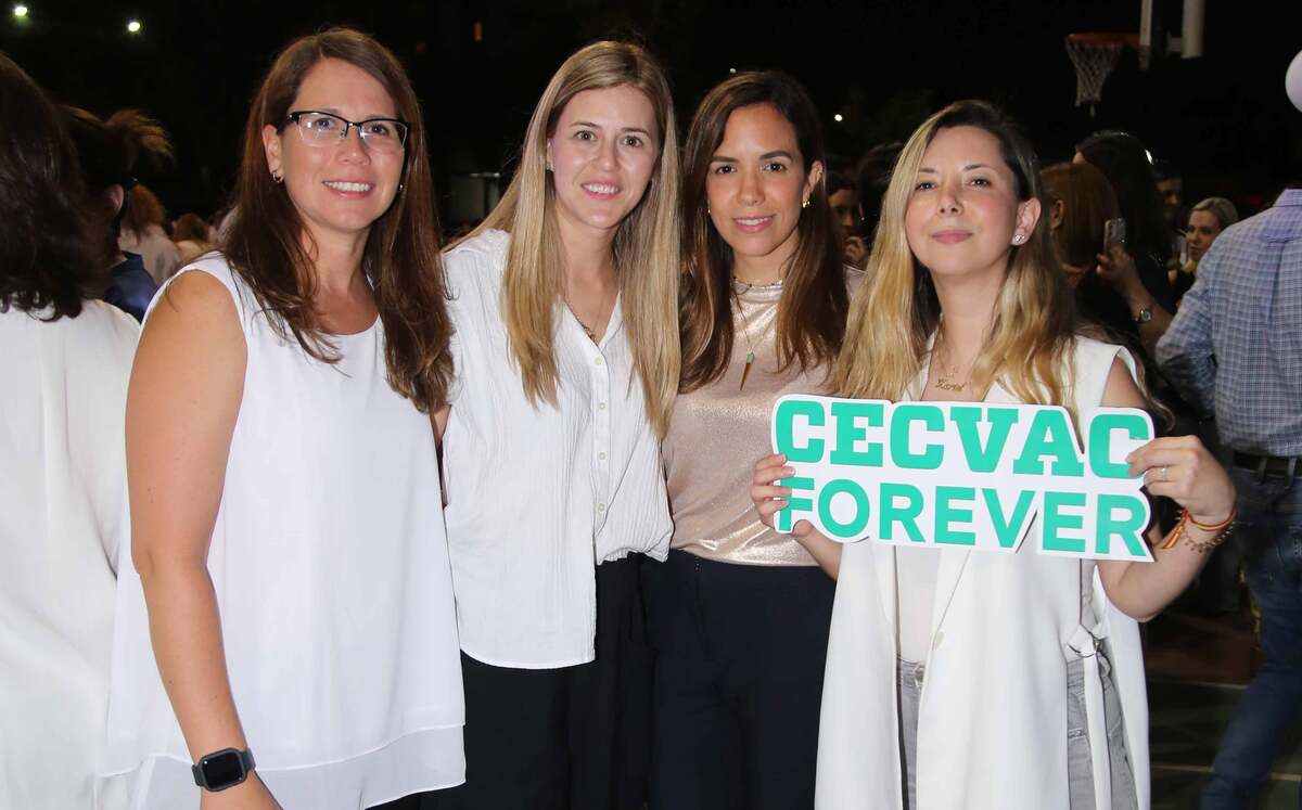 María Martínez, Paulina Salazar, Valeria Villarreal y Mariel Fernández