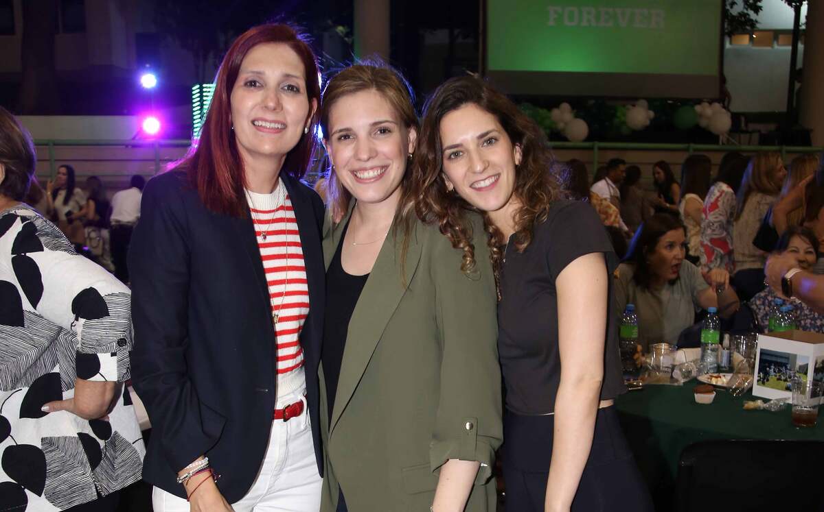 Paulina Farías, Adriana Farías y Andrea Fernández