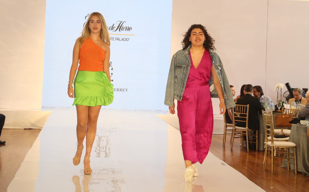 Tania Cruz y Romina Elizondo / Foto: Roberto Alvarado