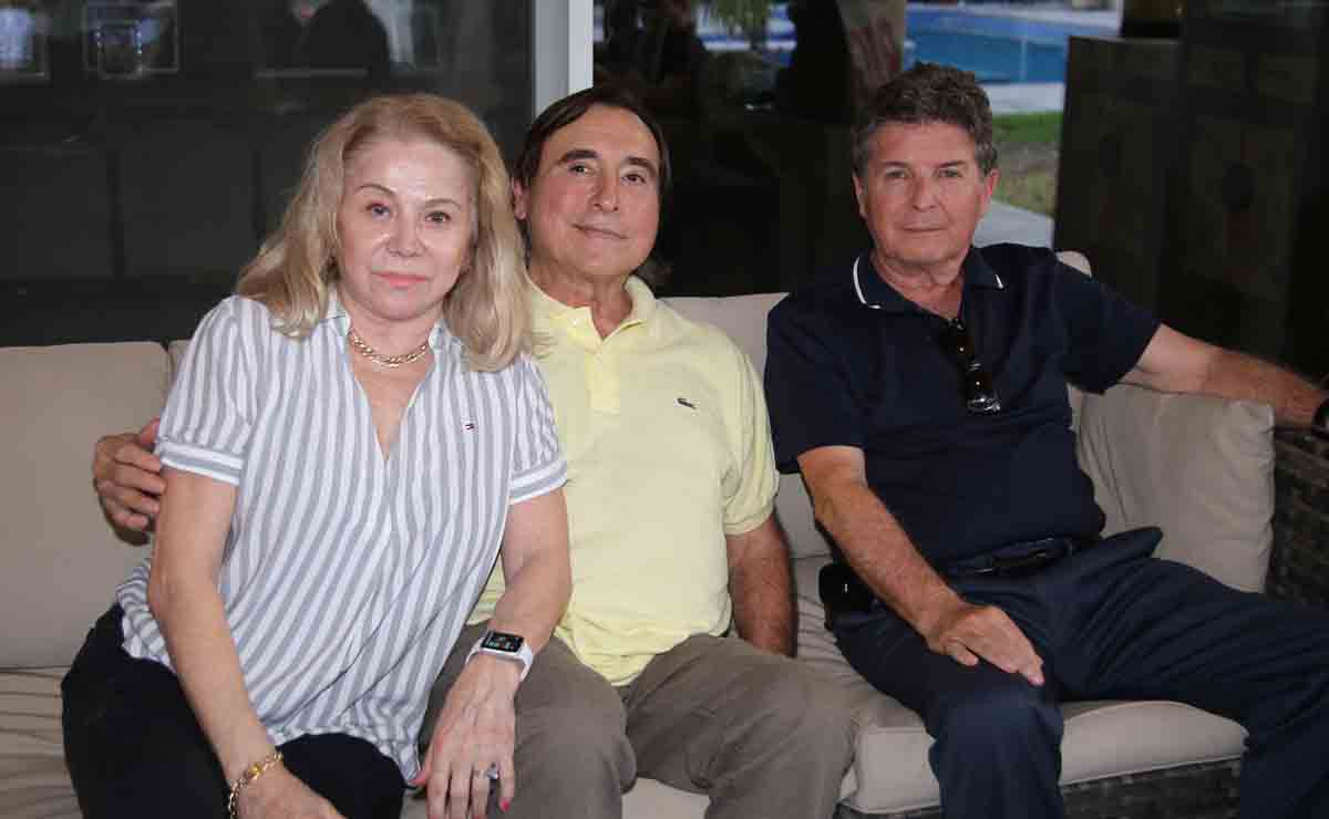 Zoila María Celada de Villarreal, Jesús Villarreal y Mauricio Benavides / Fotos: Roberto Alvarado