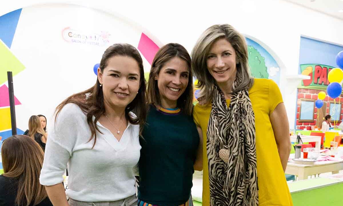 Lorena Martínez, Adriana Pineda y Amparo Kuri