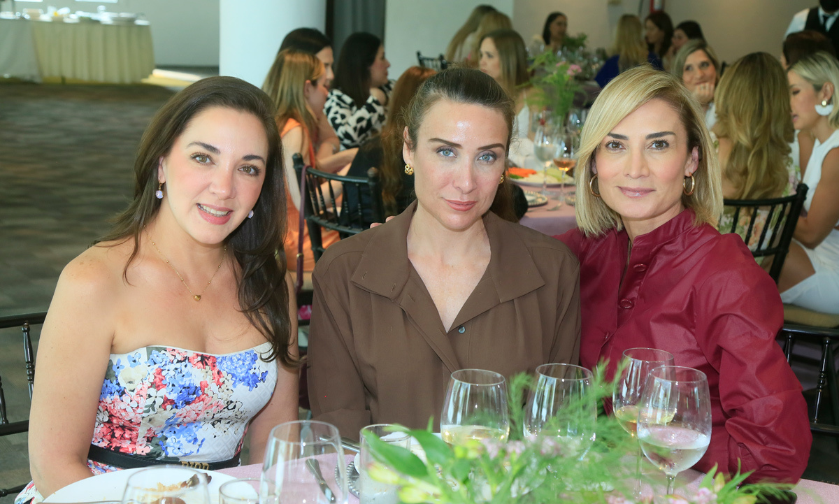 Magaly de Villarreal, Roberta Levy de Quirós y Daniela Nuño / Foto: Omar Valdez