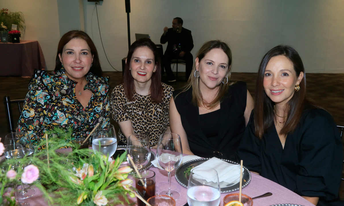 Mónica Garza, Julia Garza de Tueme, Yamile Kuri y Carla García / Foto: Omar Valdez