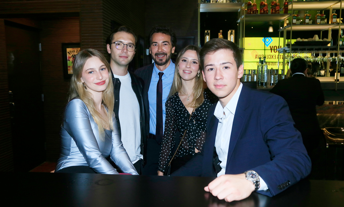 Catalina Santos, Roberto Clariond, Eudelio Garza, Milena Garza y David Garza / Foto: Omar Valdez
