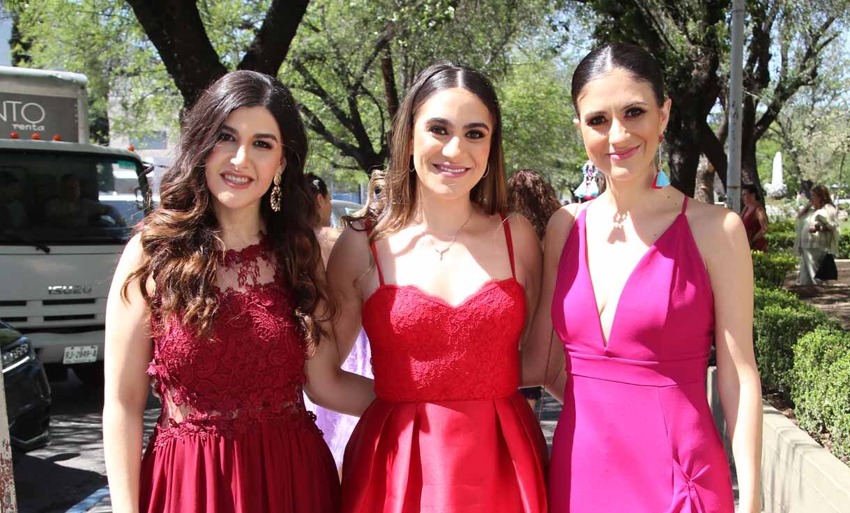 Karina Sesin, Regina Sesin y Lesly Sesin