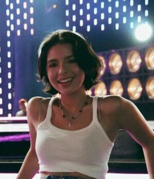 Ángela Aguilar conquista todas las tendencias con pantalones de los 70 (Instagram)