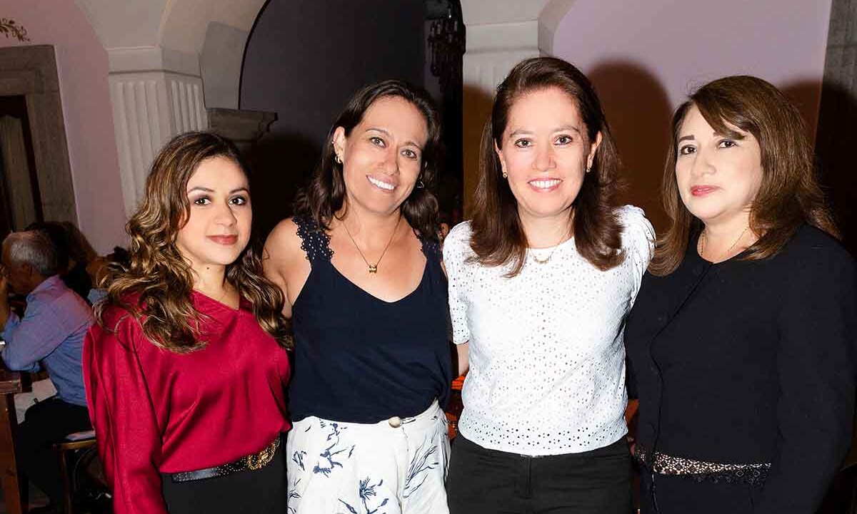 Karina Juárez, Margarita Téllez, Guadalupe Coronado y Raquel Terrazas