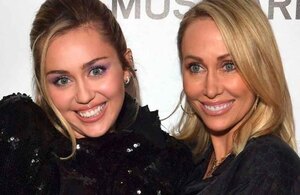 Miley y Tish Cyrus (Foto: Viajar con música)