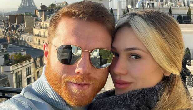 Fernanda Gómez luce elegante pijama de seda con Canelo Álvarez (Instagram)