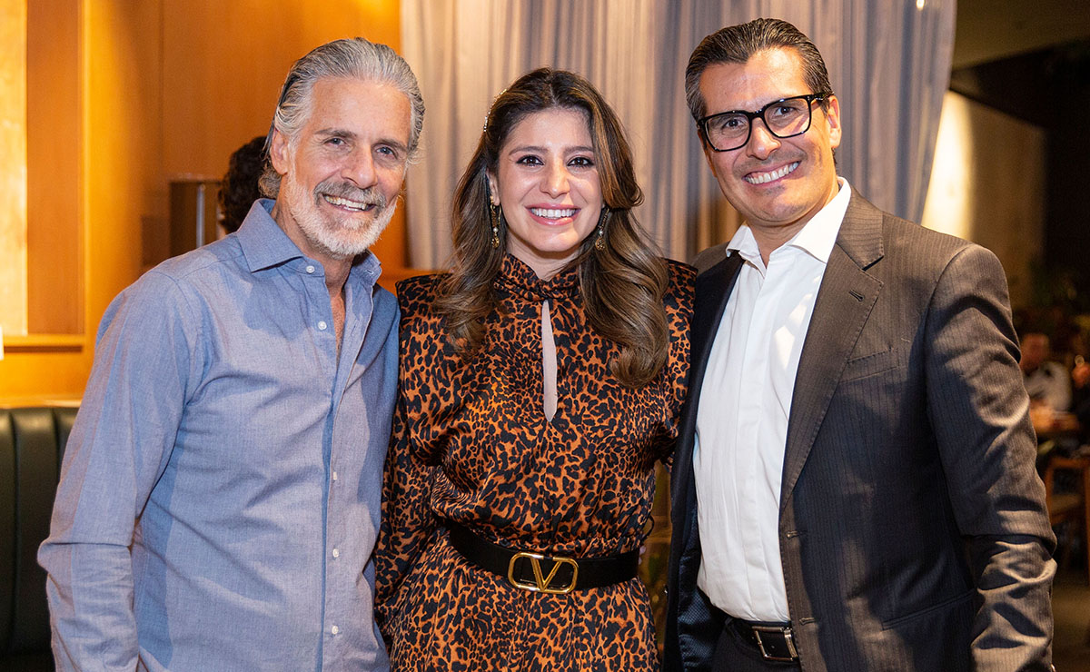 Víctor Bisdikian, Giselle Aboudib y Jesús Mendoza