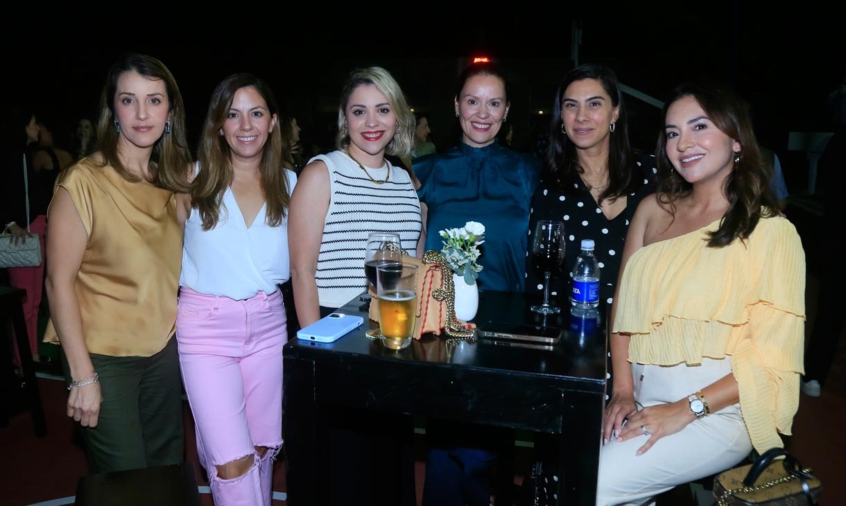 Mayté Cantú, Lorena Belden, Eva Sánchez Gabriela Rodríguez, Margarita Cruz y Ana Isabel Garza