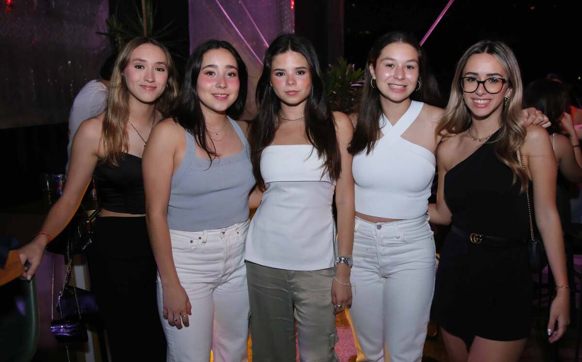 Alana Beiga, Ana Sofía González, Camila Gámez, Sofía Alanís y Marijosé Mateo
